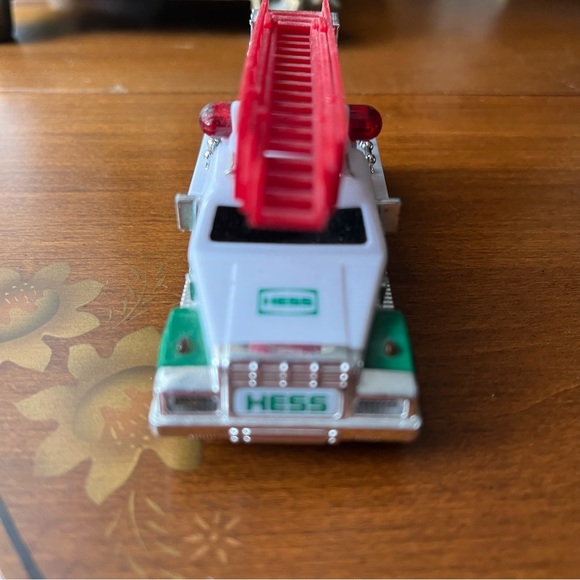 HESS Truck - Picture 5 of 14